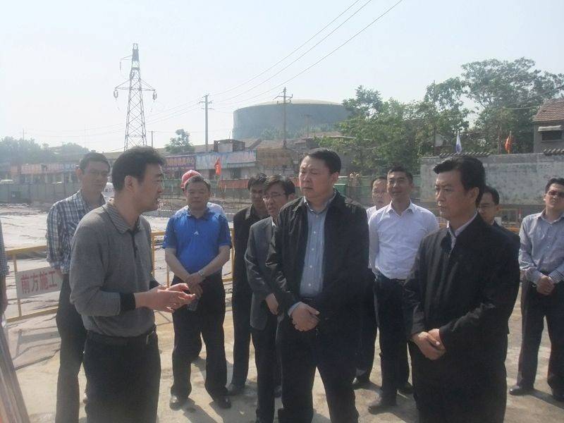 孫曉剛常務(wù)副市長視察龍脊河綜合整治工程建設(shè)情況